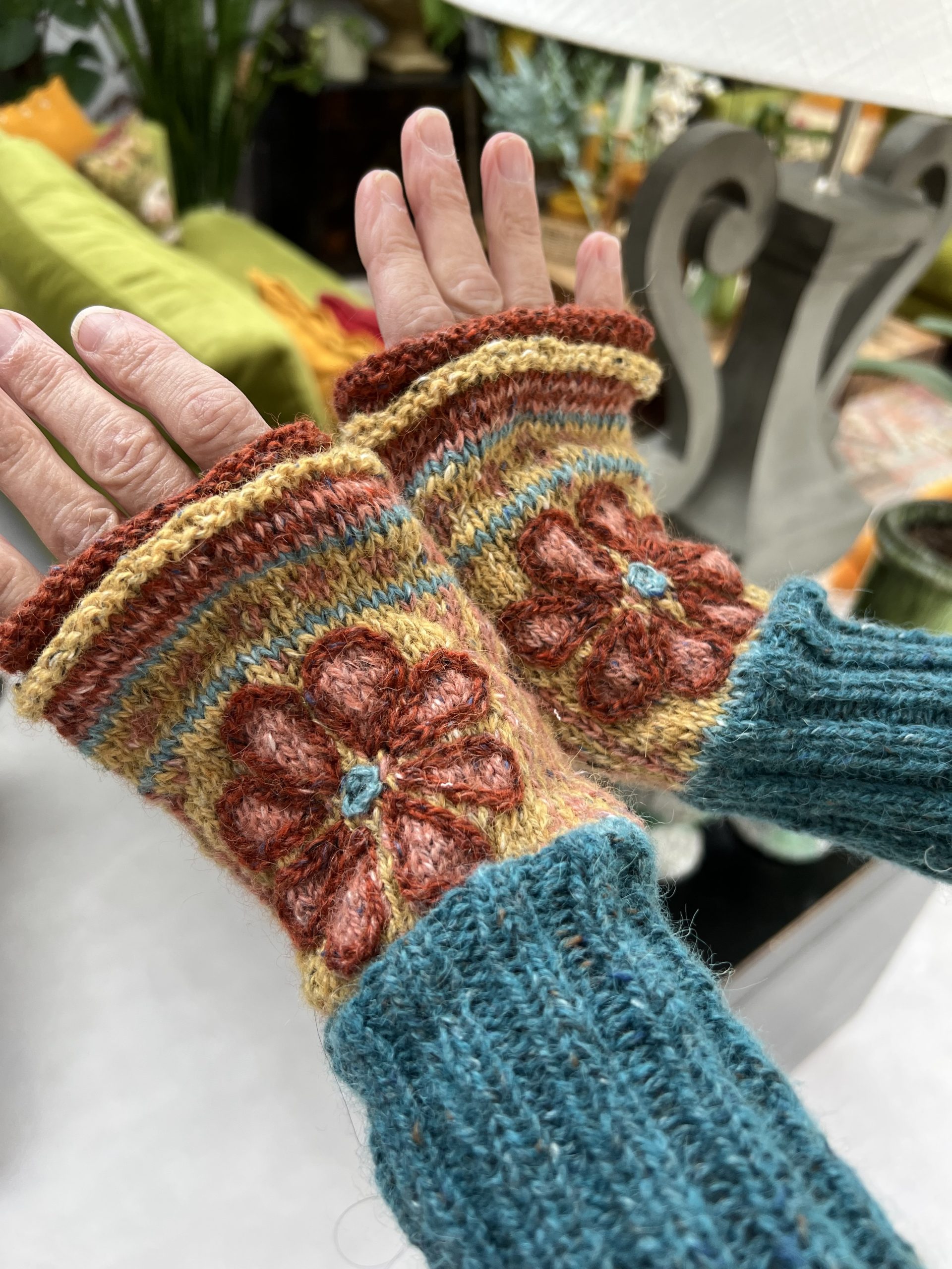Wednesday Morning - Mixed Intermediate Knitting / Crochet Class - Image 25