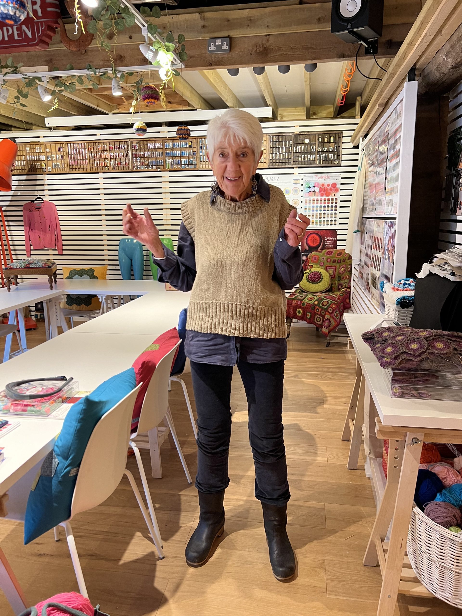 Wednesday Morning - Mixed Intermediate Knitting / Crochet Class - Image 3