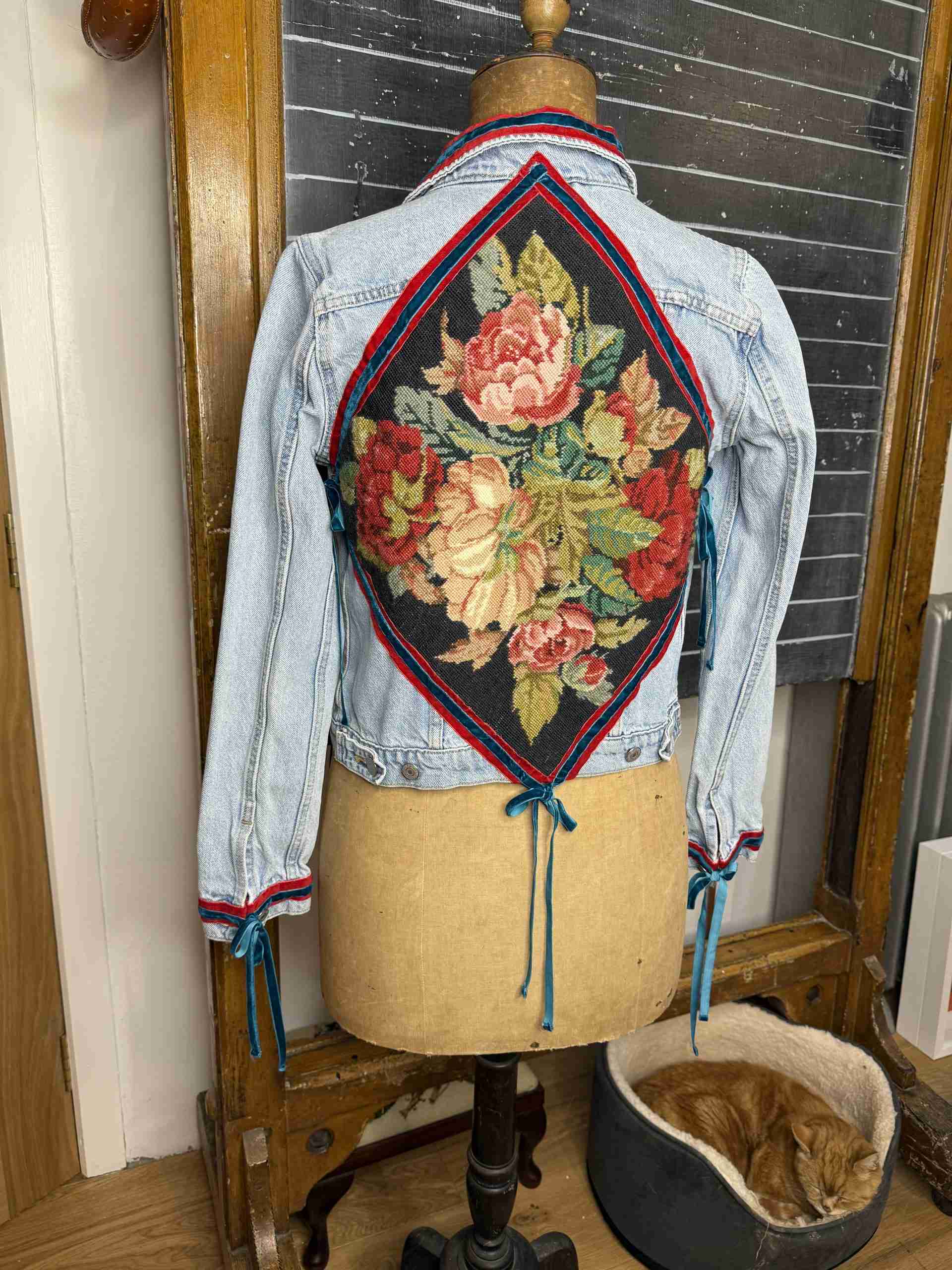 Two day Christmas Wardrobe Up Cycling Workshop With Jolanda Rocklin 21 & 22 of November 2026 - Image 22