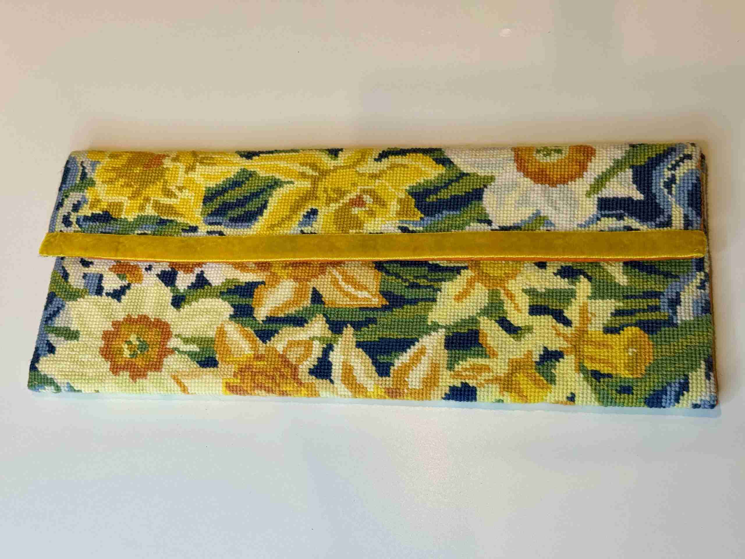 A Vintage Daffodil Needlepoint Clutch Bag
